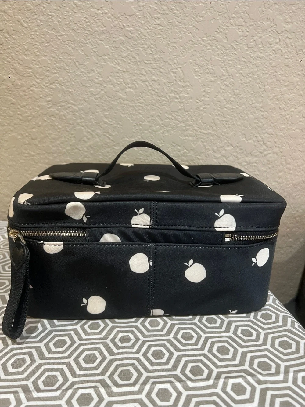 kate spade Black and Cream Apple Print Chelsea Cosmetic Case